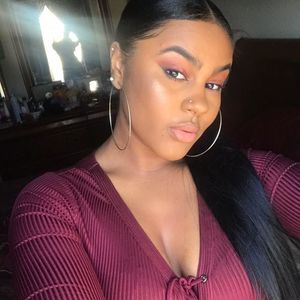 Meet your Posher, Kay